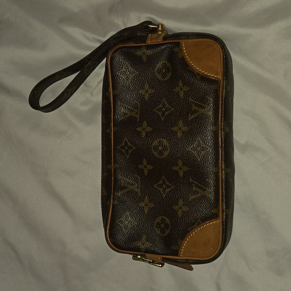 Louis Vuitton Monogram Unisex Clutch Bag